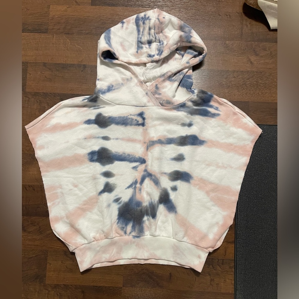 Young Fabulous & Broke hooded shirt